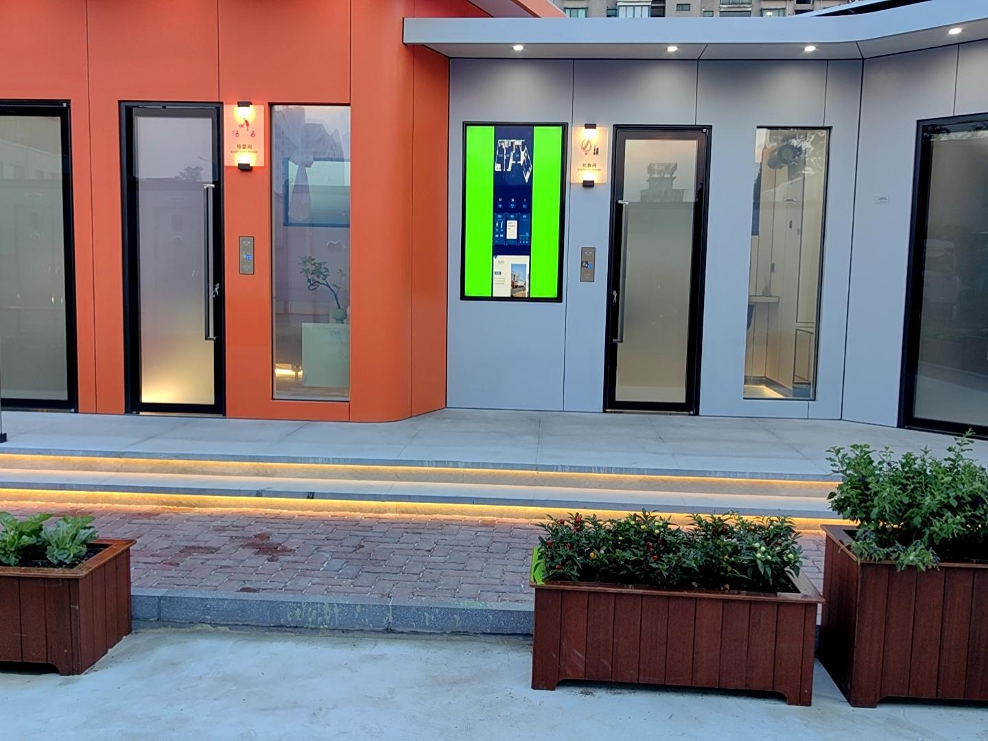 景区移动卫生间怎么清理?