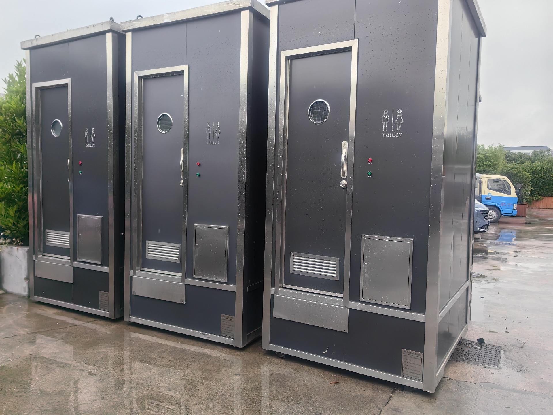 景区移动卫生间怎么清理?